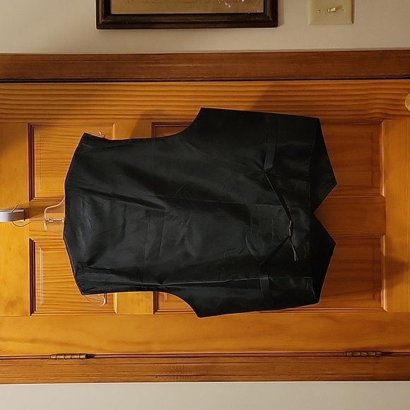 Grey Matter Concepts vest - Picture 2 of 6